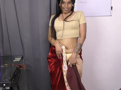 Indian Bhabhi Lily A Desi Housewife - XVIDEOS.COM