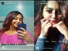 Desi lady smiles and shows her naked body to a new friend during video call