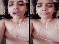 Kinky Desi woman is masturbating on a video call with her boyfriend till XXX