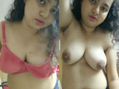 Young Desi with a nice curvy figure was dared to take off her bra for XXX