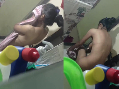 XXX Gal Bathes Video : Neighbor Peeking at Heavily Soaked Desi Girl's Figure!