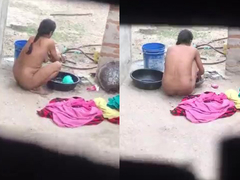 Sexy Desi Girl Caught Naked in Outdoor Bath, Neighbor Peeking